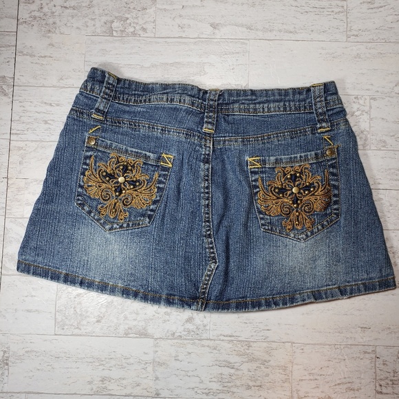 Embroidered Denim Mini Skirt * One Tuff Babe - Picture 1 of 4